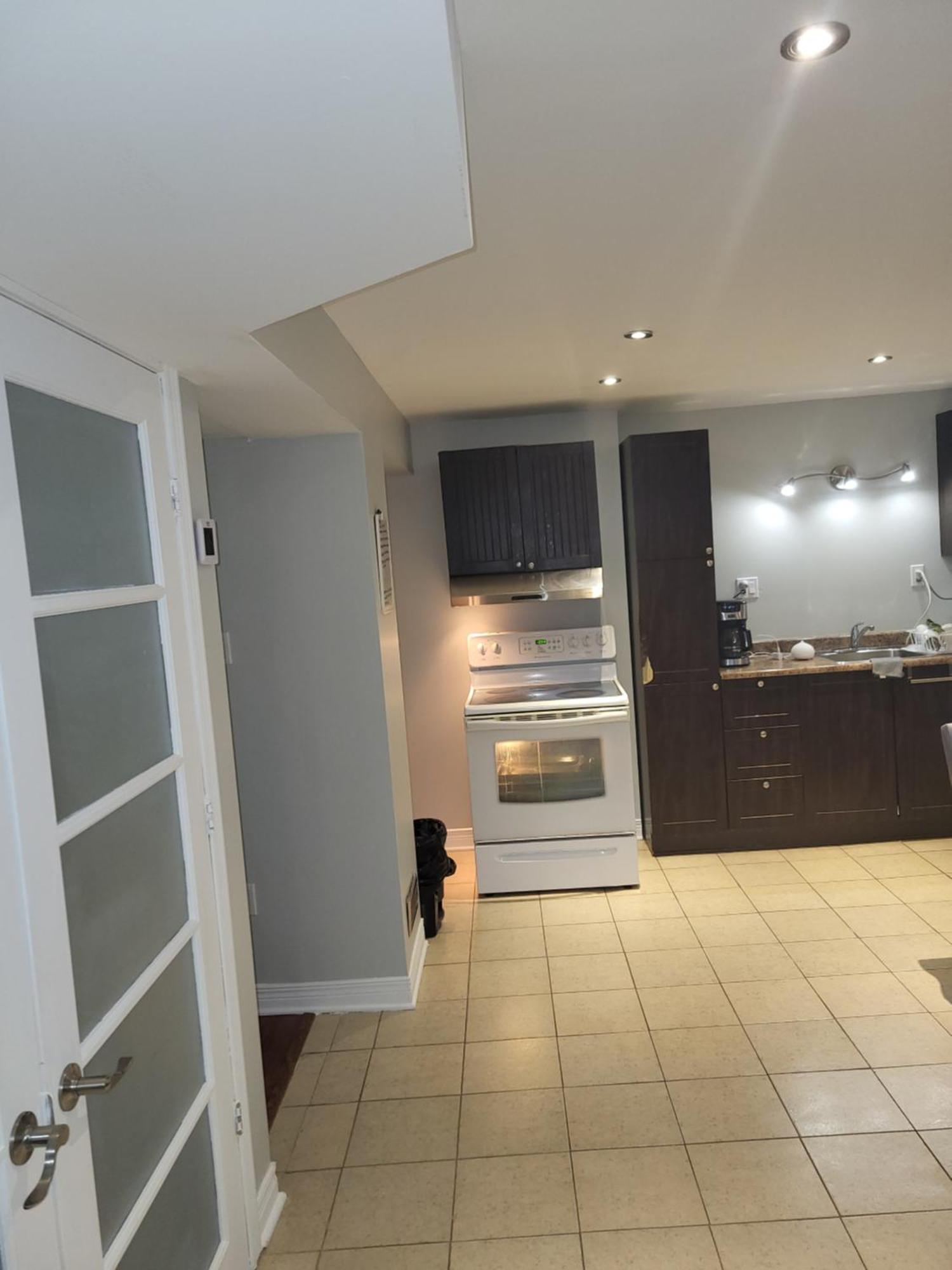 Lovely Guest Entire Apartment Minutes From Ottawa Airport Esterno foto